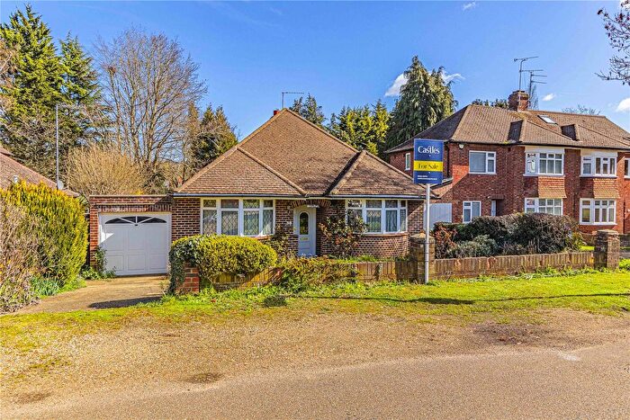 2 Bedroom Bungalow For Sale In Links Drive, Radlett, Hertfordshire, WD7