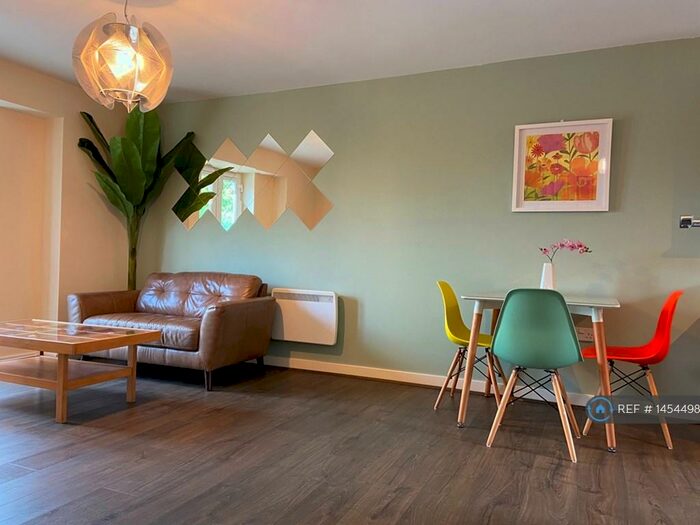 2 Bedroom Flat To Rent In Springmeadow Road, Birmingham, B15