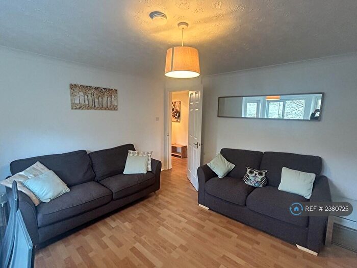 2 Bedroom Flat To Rent In Easter Dalry Wynd, Edinburgh, EH11