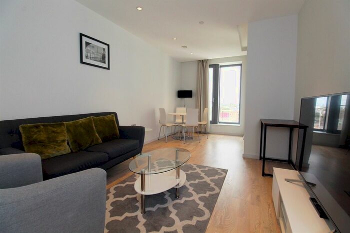 2 Bedroom Flat To Rent In Camley Street, London, N1C