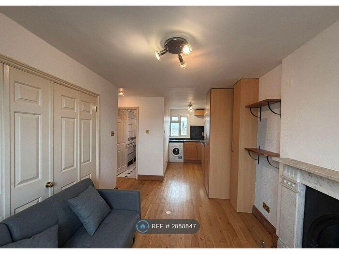 Studio To Rent In Jackson Road, London, N7