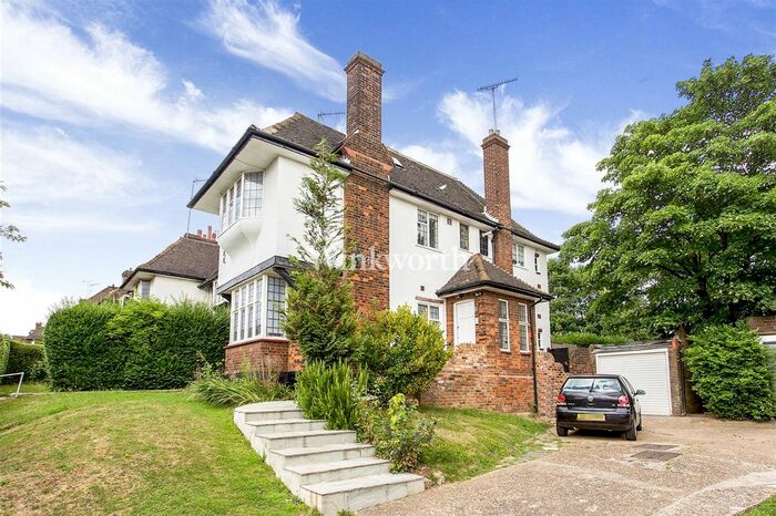 2 Bedroom Flat To Rent In Ossulton Way, London, N2