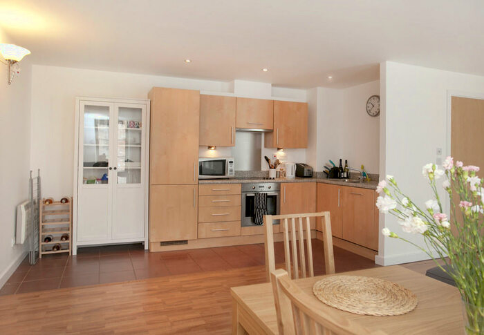 2 Bedroom Apartment To Rent In The Hicking Building, Queens Road, NG2