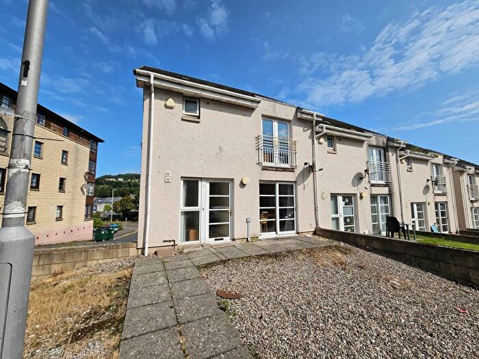 5 Bedroom Town House To Rent In Daniel Place, Dundee, DD1