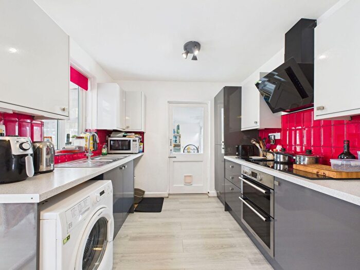 2 Bedroom Semi-Detached Bungalow For Sale In Greenlands Avenue, Paignton, TQ3