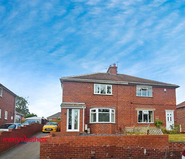 2 Bedroom Semi-Detached House To Rent In Churchfield Lane, Kexbrough, Barnsley, S75