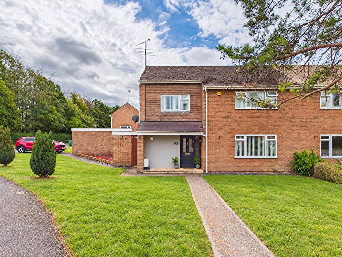 4 Bedroom Semi-detached House For Sale In Mosedale, Moreton-In-Marsh, GL56
