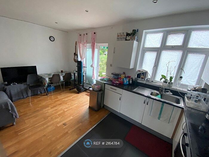4 Bedroom Terraced House To Rent In Helena Road, London, E13