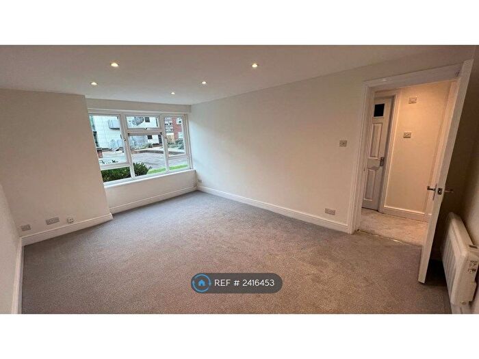 2 Bedroom Flat To Rent In Bedford House, Guildford, GU1