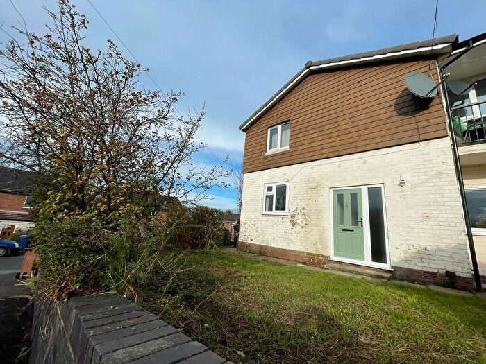 2 Bedroom Apartment To Rent In Outram Close, Marple, SK6