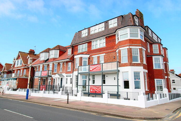 2 Bedroom Flat To Rent In Eastbourne, BN22