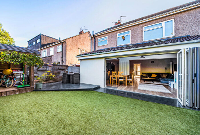 4 Bedroom Semi-Detached House For Sale In Stanshaw Close, Frenchay, Bristol, BS16