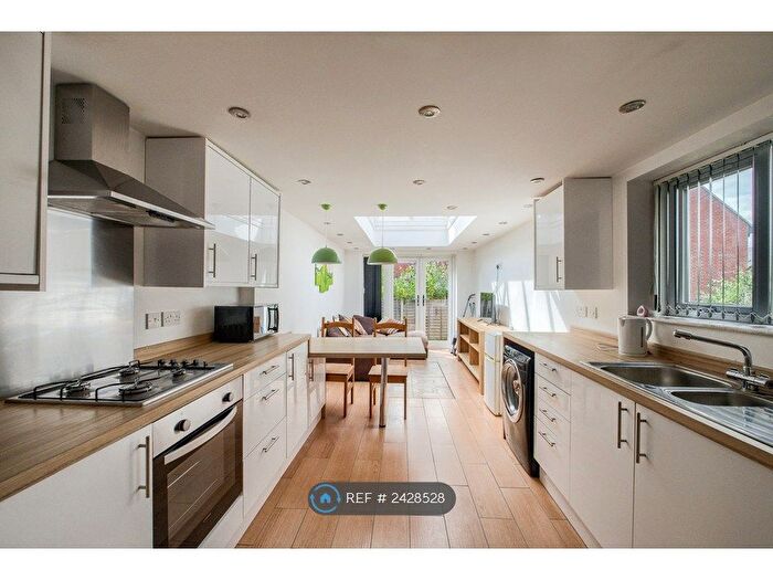 4 Bedroom Terraced House To Rent In Humber Avenue, Coventry, CV1