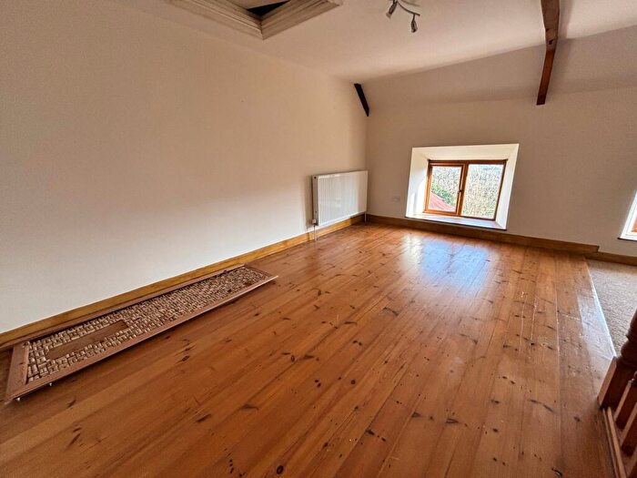 3 Bedroom Smallholding For Sale In Capel Seion Road, Llanelli, SA15
