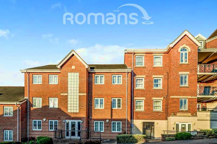 2 Bedroom Apartment To Rent In Hamilton Road, High Wycombe, HP13