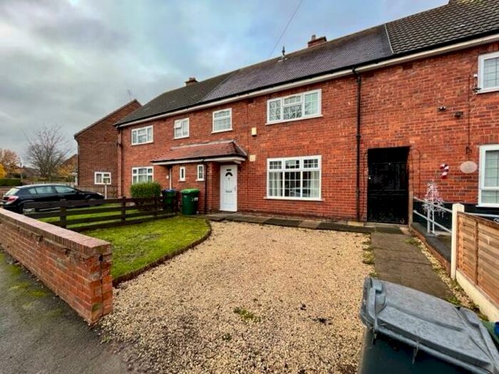 3 Bedroom House To Rent In Highfield Road, Tipton, DY4
