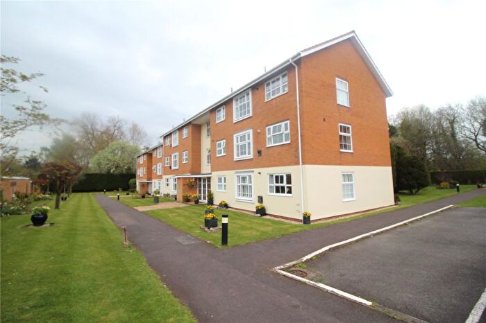 2 Bedroom Flat To Rent In Landor Road, Knowle, Solihull, West Midlands, B93