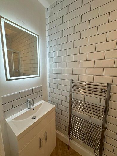 1 Bedroom Flat To Rent In Clarendon Villas, Hove, East Sussex, BN3