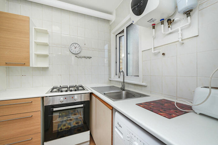 Studio To Rent In Rosenthal Road, Catford, SE6