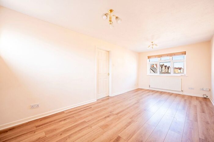 2 Bedroom Flat To Rent In Ernest House, Ernest Road, Portsmouth, PO1