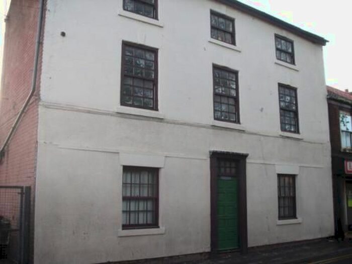 1 Bedroom Flat To Rent In King Street, Thorne, Doncaster, DN8