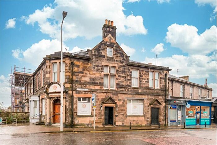 5 Bedroom Flat For Sale In Salisbury Place, Newington, EH9