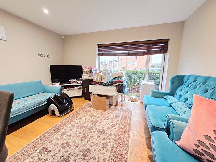 1 Bedroom Flat To Rent In East Barnet Road, Barnet, EN4