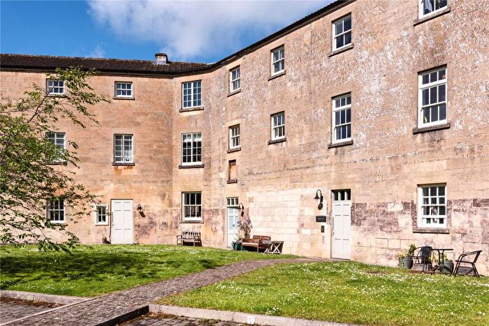 2 Bedroom Apartment To Rent In The Hexagon, Bath, BA2