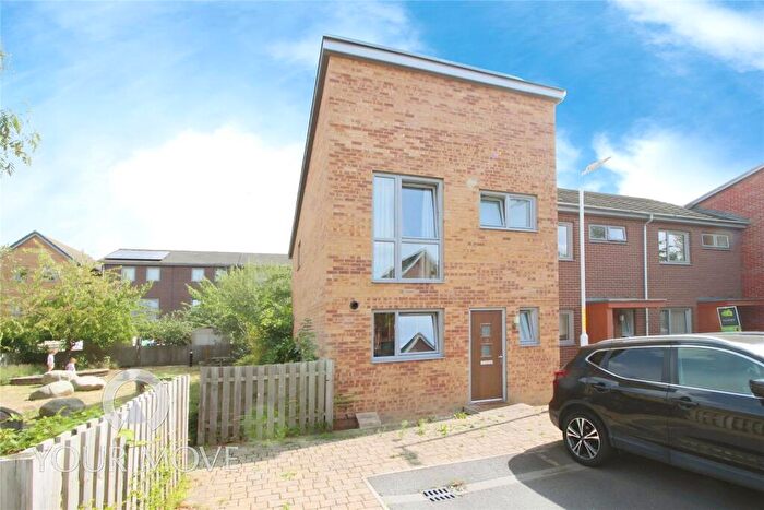 3 Bedroom End Of Terrace House To Rent In Rainbow Gardens, Dartford, Kent, DA1