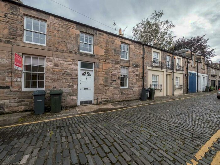 2 Bedroom Flat To Rent In Jamaica Street Lane South, Edinburgh, EH3