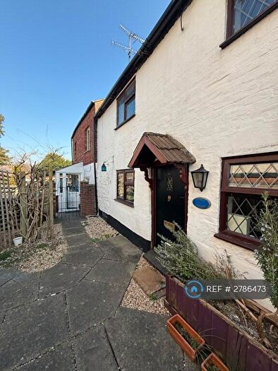 1 Bedroom Semi Detached House To Rent In Vicarage Road, Milton Keynes, MK13