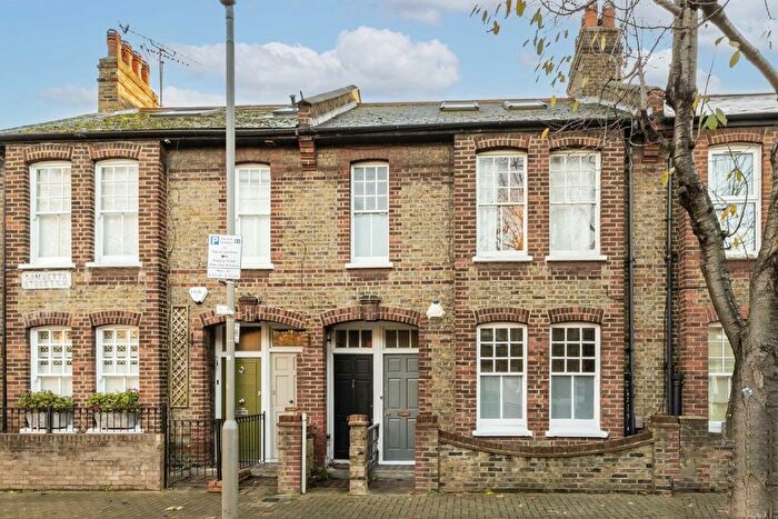 2 Bedroom Flat For Sale In Gambetta Street, Diamond Conservation Area, SW8