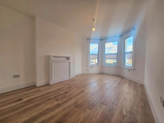 4 Bedroom House To Rent In Baring Road, London, SE12