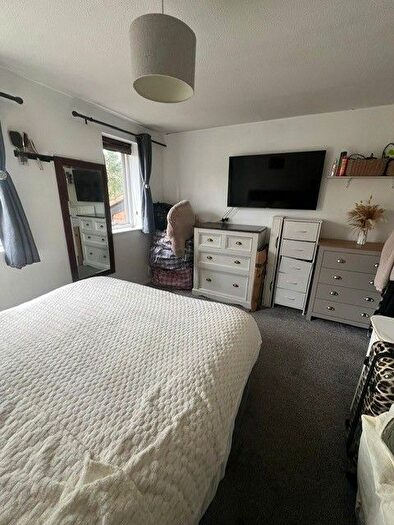 1 Bedroom Flat To Rent In Courtlands Close, Watford, WD24