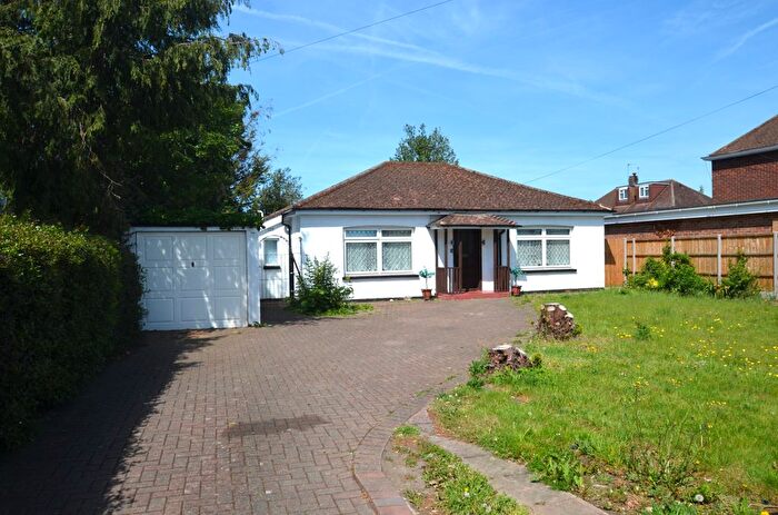3 Bedroom Detached Bungalow To Rent In Green Lane, Sunbury-On-Thames, TW16