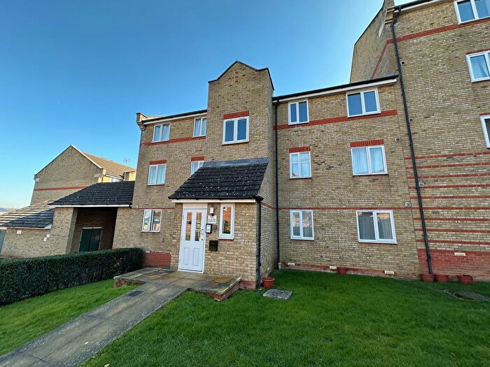 2 Bedroom Flat To Rent In Parkinson Drive, Chelmsford, CM1
