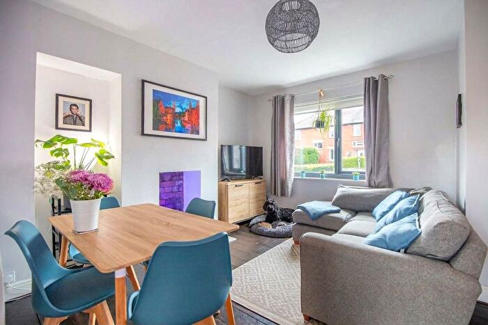 3 Bedroom Semi Detached House For Sale In Chedworth Road, Bristol, BS7