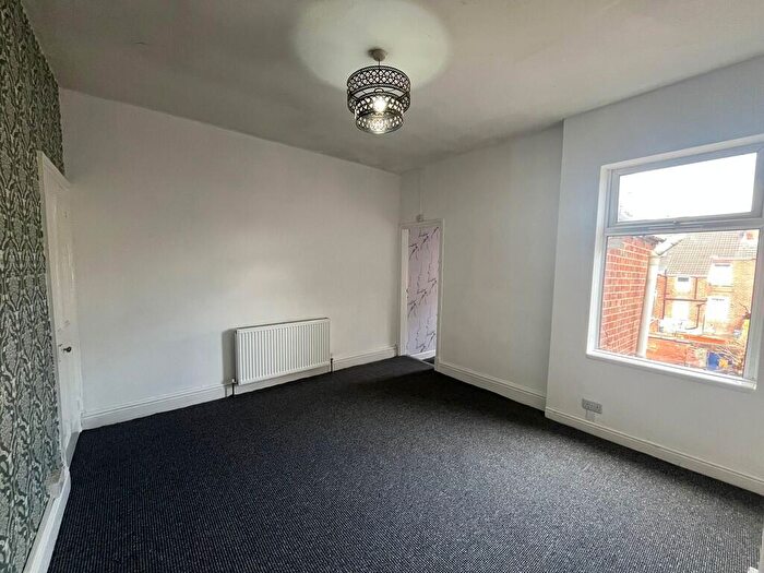 2 Bedroom Terraced House To Rent In Cunningham Road, Hyde Park, DN1