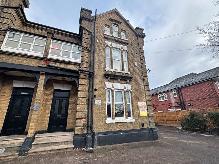 3 Bedroom Flat To Rent In Westridge Road, Southampton, Hampshire, SO17