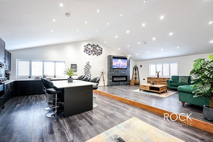 3 Bedroom Apartment To Rent In Heath Street, Tamworth, Staffordshire, B79