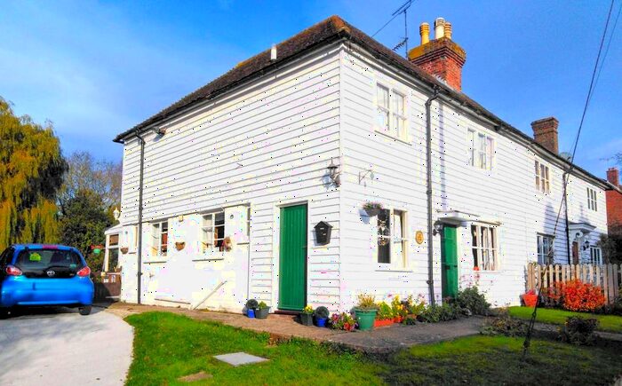 3 Bedroom Semi-Detached House For Sale In The Street, Little Chart, Ashford, TN27