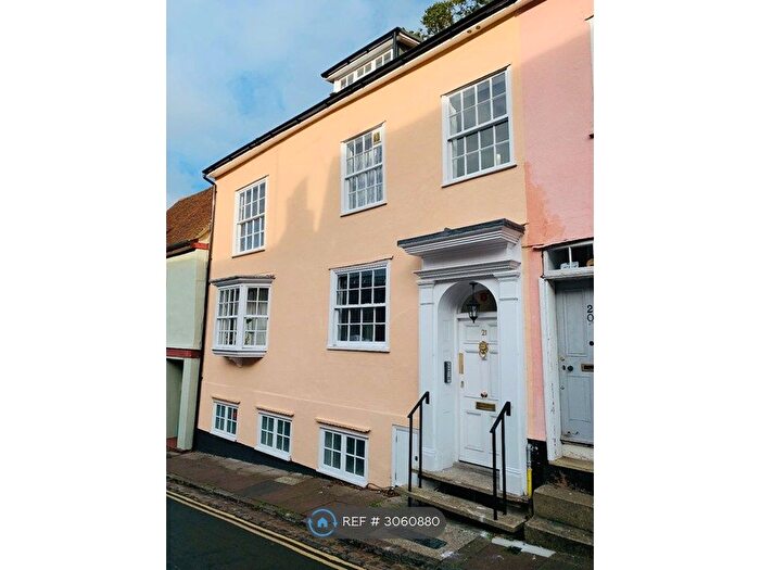 2 Bedroom Flat To Rent In Maidenburgh Street, Colchester, CO1