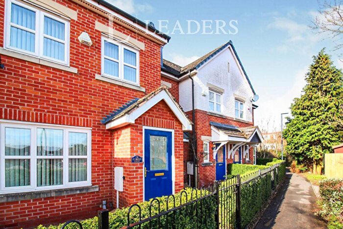 4 Bedroom Town House To Rent In St Marys Court, Kenilworth, CV8