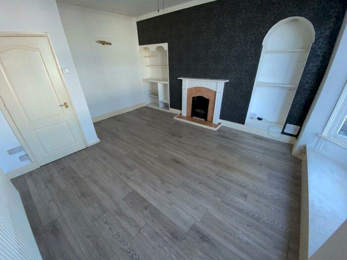 2 Bedroom Flat To Rent In Anlaby Road, Hull, HU3