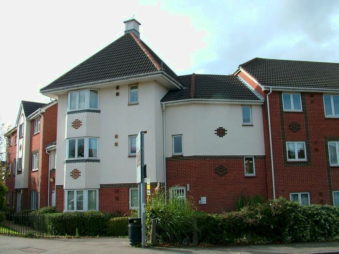 1 Bedroom Flat To Rent In Melford Place, Brentwood, Essex CM15
