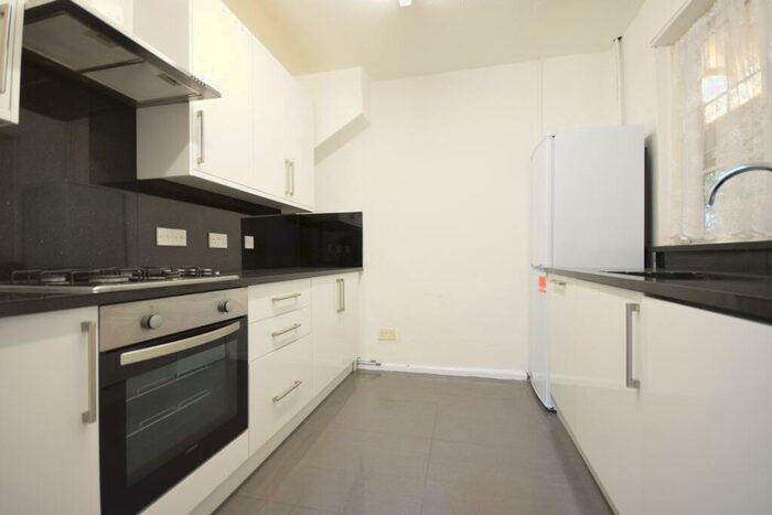 3 Bedroom Duplex To Rent In Merritt Road, Brockley, SE4