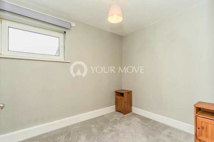 3 Bedroom Semi-Detached House To Rent In Gosport Road, Lee-on-the-solent, PO13