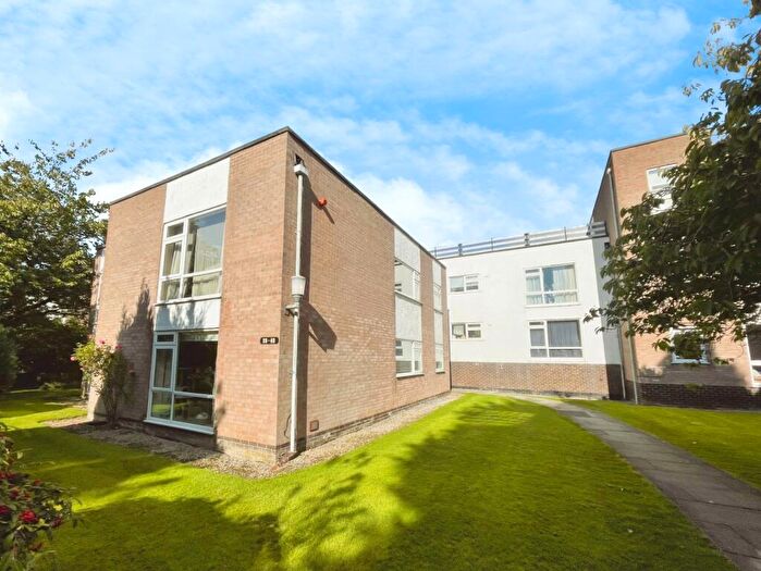 2 Bedroom Flat For Sale In Wilmslow Road, Fallowfield, Greater Manchester, M14