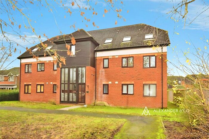 2 Bedroom Flat To Rent In Heron Drive, Bicester, OX26