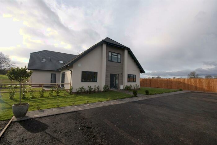 3 Bedroom Apartment To Rent In Lake Drive, Tidbury Green, Solihull, B90